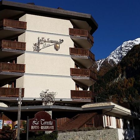 Challand-Saint-Anselme La Torretta Hotel מראה חיצוני תמונה