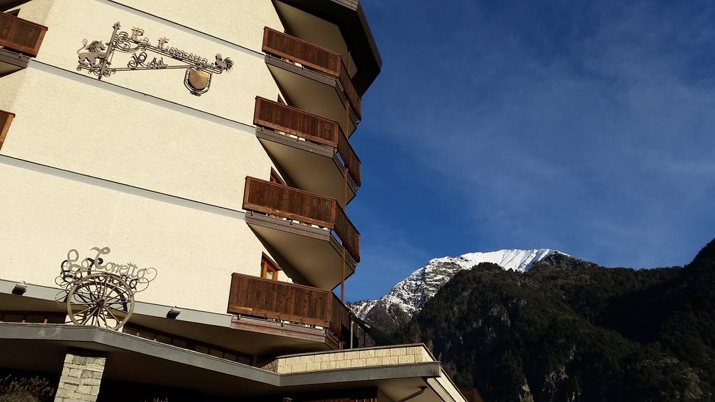 Challand-Saint-Anselme La Torretta Hotel מראה חיצוני תמונה