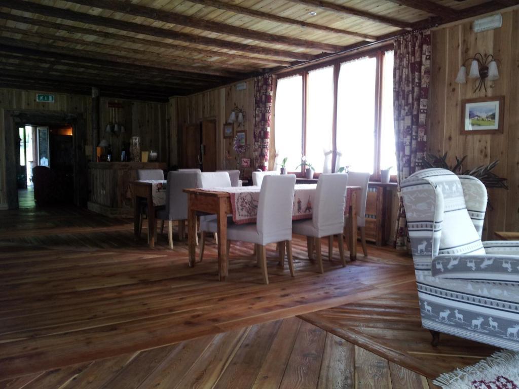 Challand-Saint-Anselme La Torretta Hotel מראה חיצוני תמונה